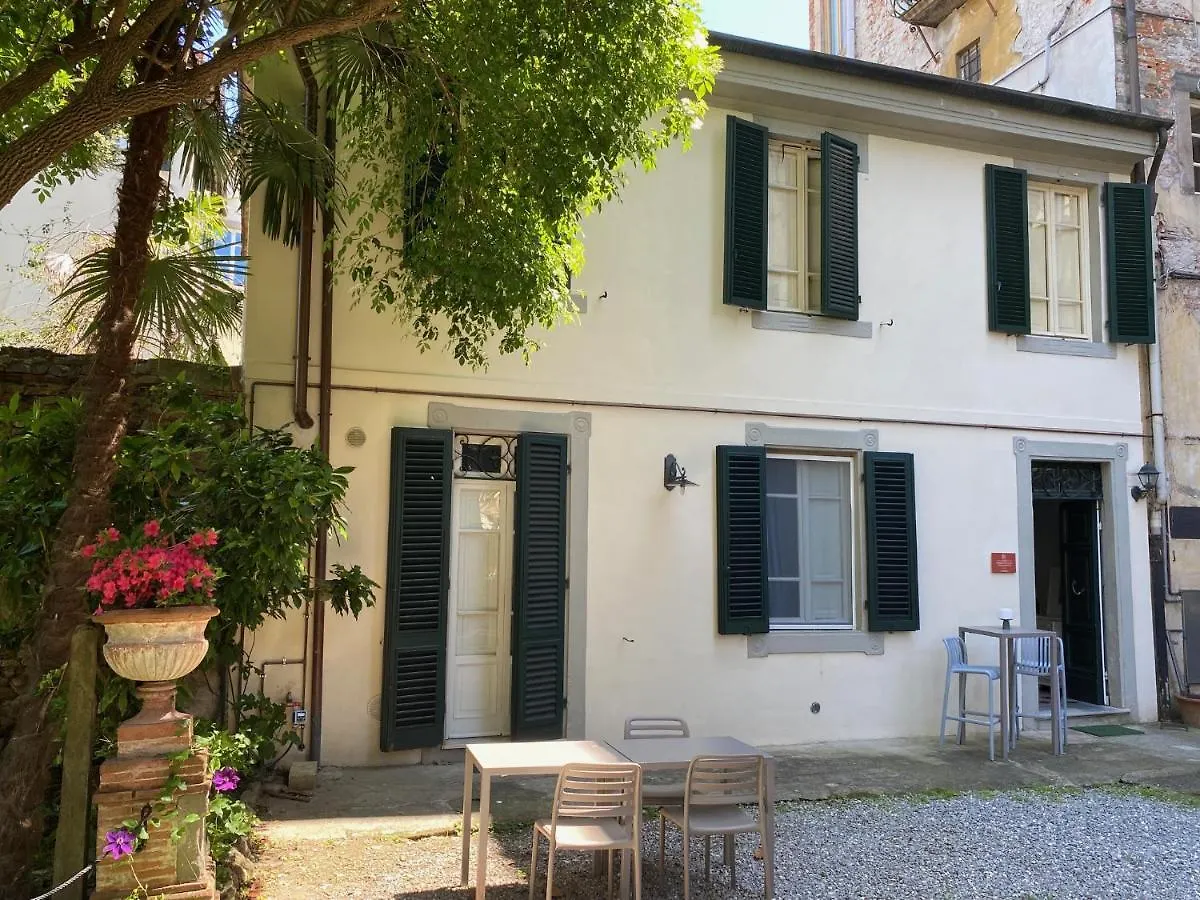 Corte Meraviglia - Relais Lucca Bed & Breakfast